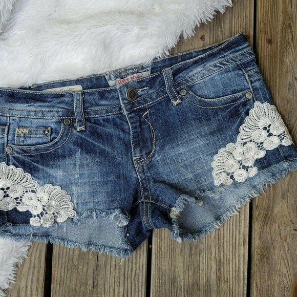 Hot Kiss Cici Cutoff Blue Jean Shorts Sz 7 / 29″ W - Picture 4 of 10